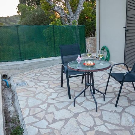 Village Loft House Gazatika Екстер'єр фото